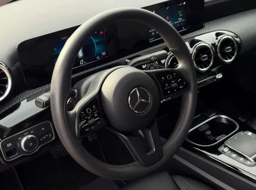 Mercedes Classe V 2023 CLA180