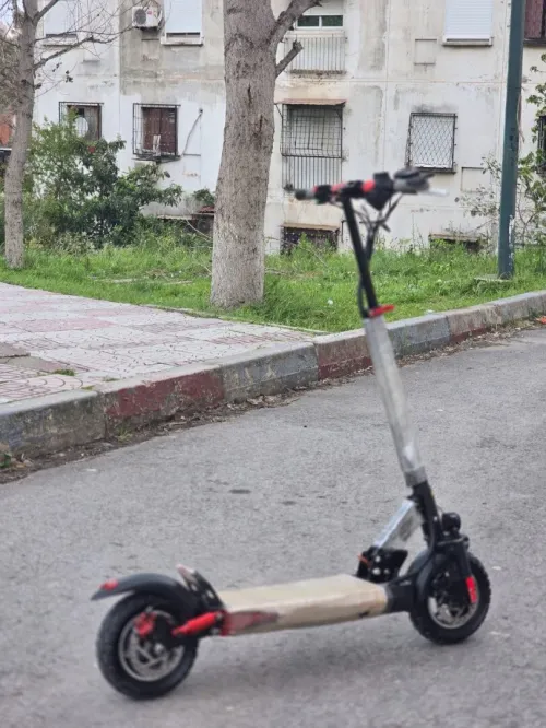 Trottinette électrique kukirin