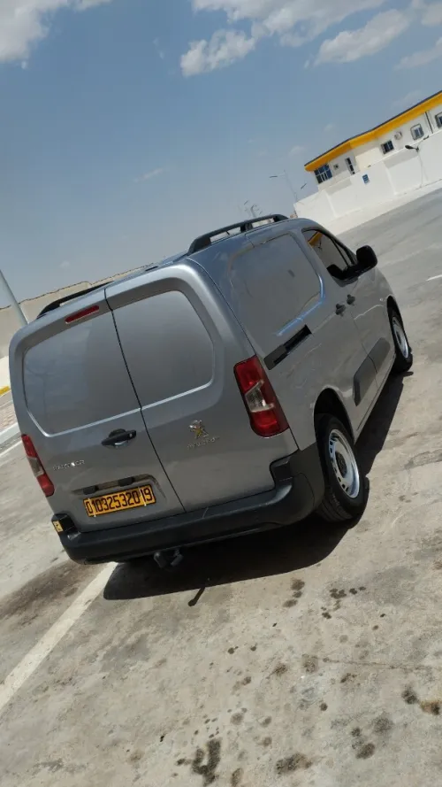 Peugeot Partner 2020 K9