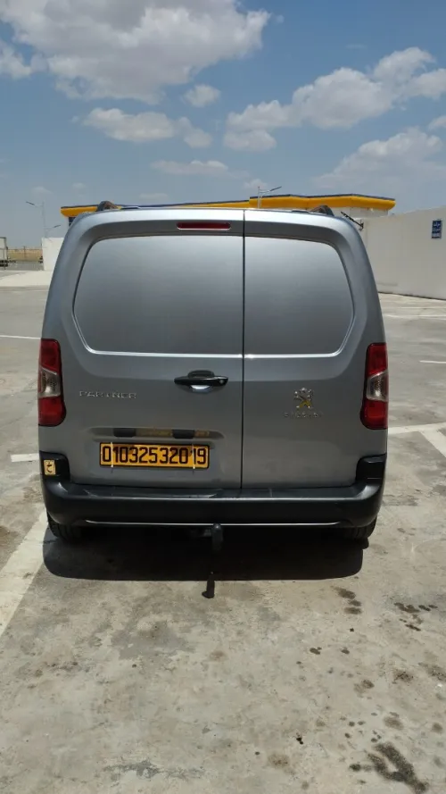 Peugeot Partner 2020 K9
