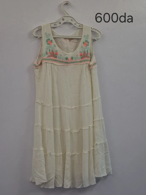 Vêtements femme importés de France et Canada