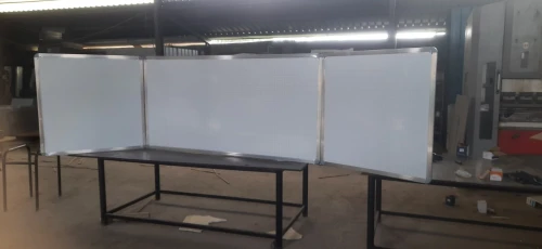 TABLEAU BLANC SCOLAIRE 4M