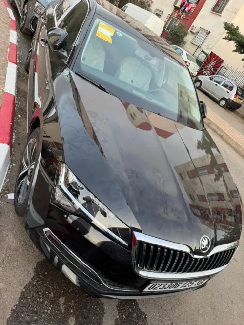 Skoda Superb 2025 