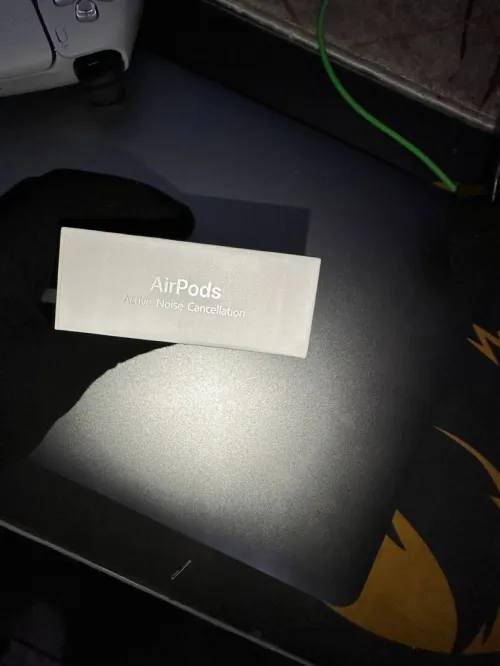 AirPods 4