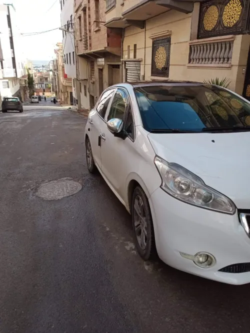 Peugeot 208 2013 Allure