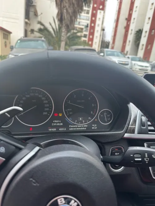 BMW Série 3 2018 Luxury Line