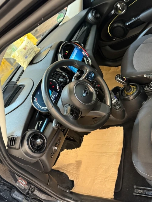 Mini Cooper one 2023 1.5 136ch