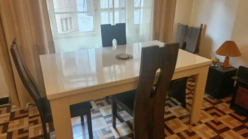 Table a manger 6 chaises