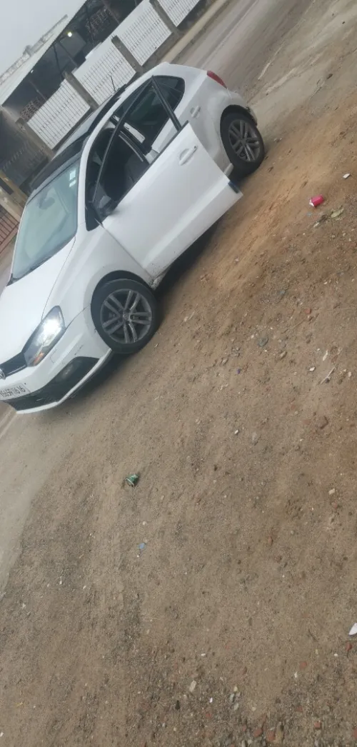 Volkswagen Polo 2016 Cara