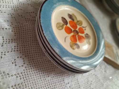 Assiettes plates made in Italie