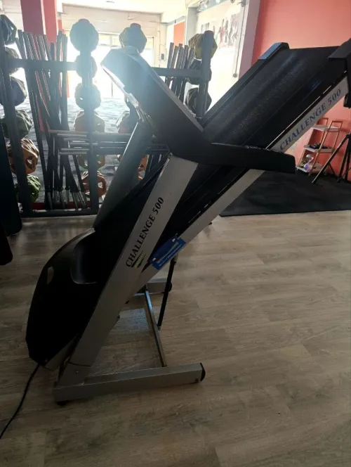 A vendre tapis de course Axion challenge 500 + vélo éleptique Reebok Z9 bonne occasion