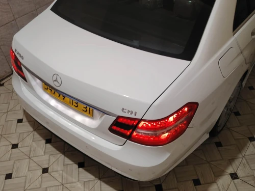 Mercedes Classe E 2013 AVANTGARDE Pack AMG