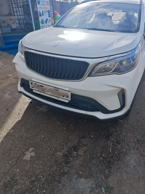 Lifan X3 Pro 2025 Boîte manuelle, sans toit ouvrant
