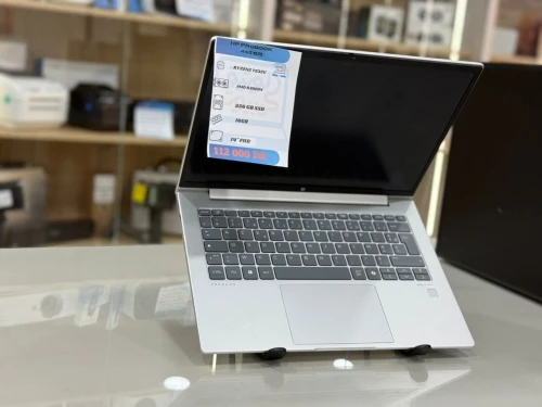 LAPTOP HP PROBOOK  445  G11  AMD RYZEN5-7535U/16G/256SSD  14'' FHD  WIN 11  /ETAT 10/10