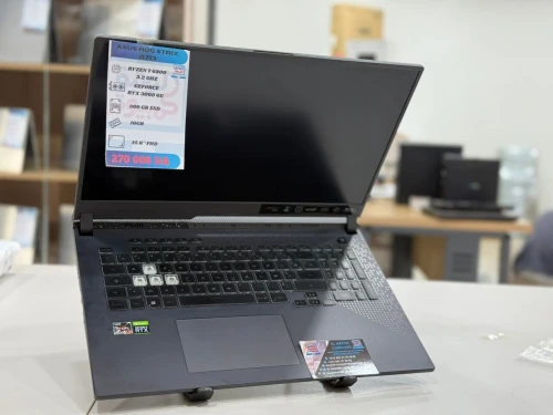 LAPTOP ASUS ROG STRIX G713 GAMING RYZEN7 6800/16GB/500 GB SSD /CG NVIDIA GEFORCE RTX 3060 6GB/ 17 FH