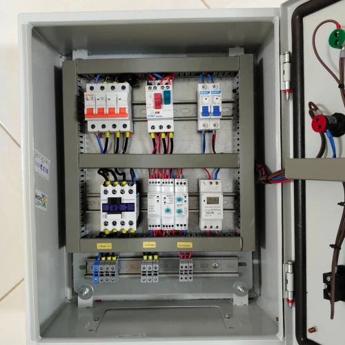 خزانة كهربائية للتحكم في المضخة الغاطسة - armoire electrique pompe