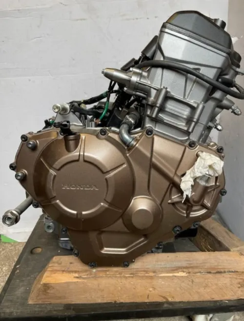 Moteur Africa twin disponible [dct] et vilebrequin disponible