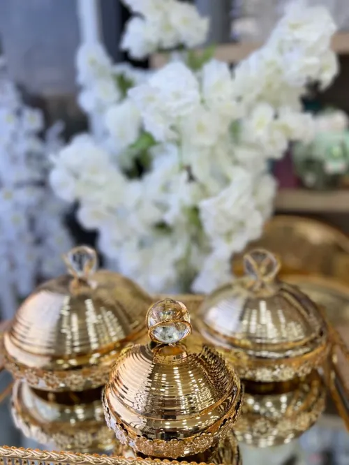 Décoration , Vaisselle de luxe et articles de cuisine 