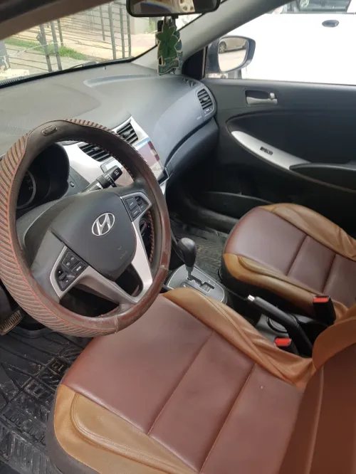 Hyundai Accent RB  4 portes 2017 Accent RB  4 portes