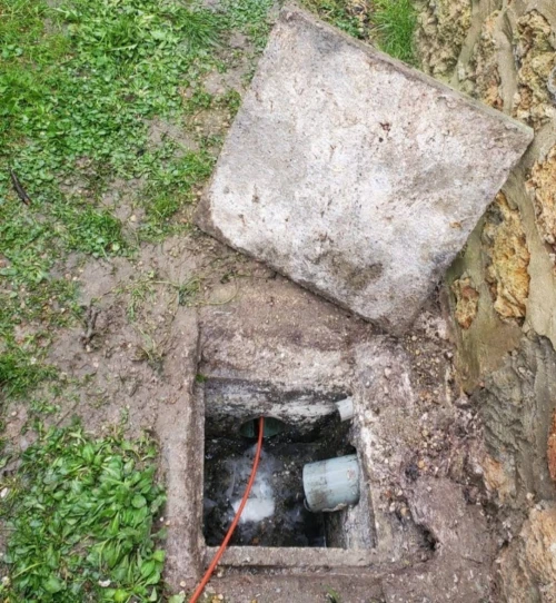  Location de camions de curage des eaux us débouchage canalisation vidange fosse septique 