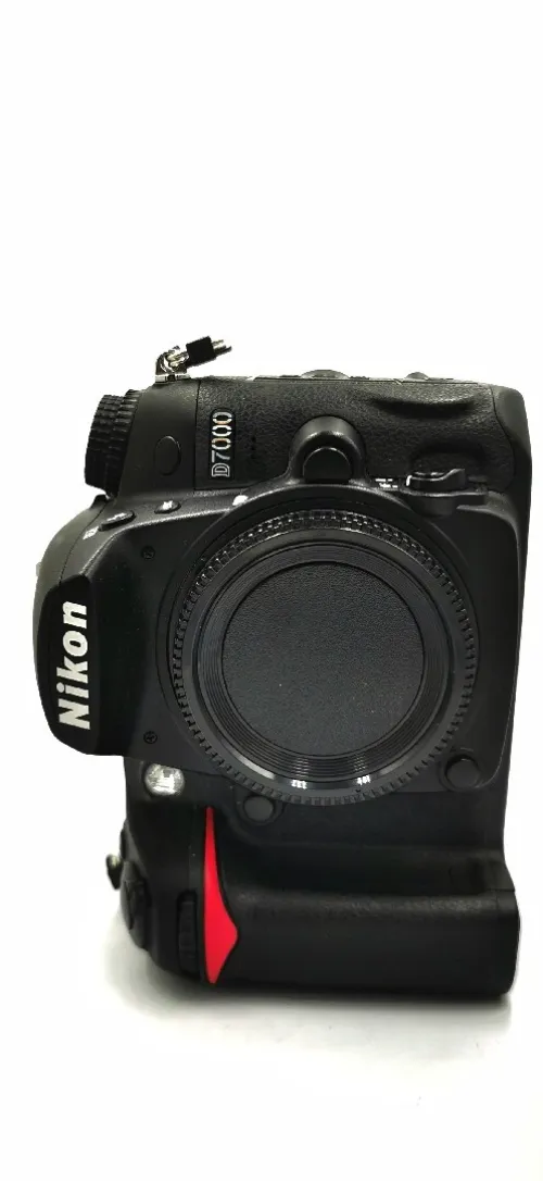 Nikon D7000 (1k clic) état neuf 10/10