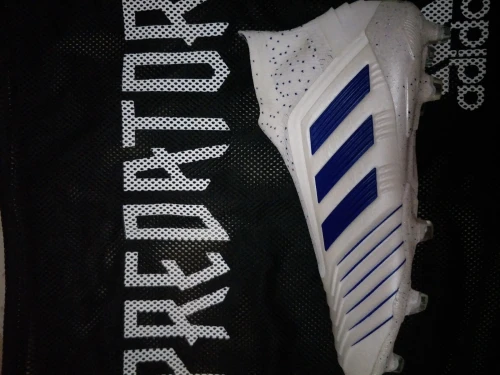 Soulier adidas predator 19+ PRO