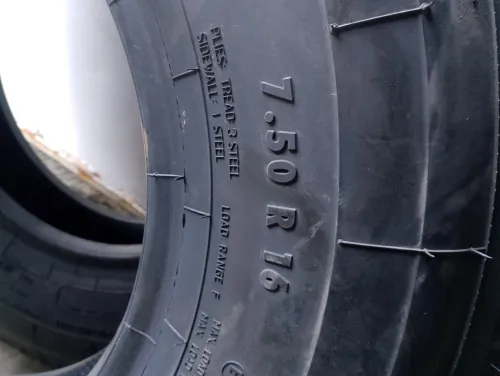 2 pneus 750/16 continental