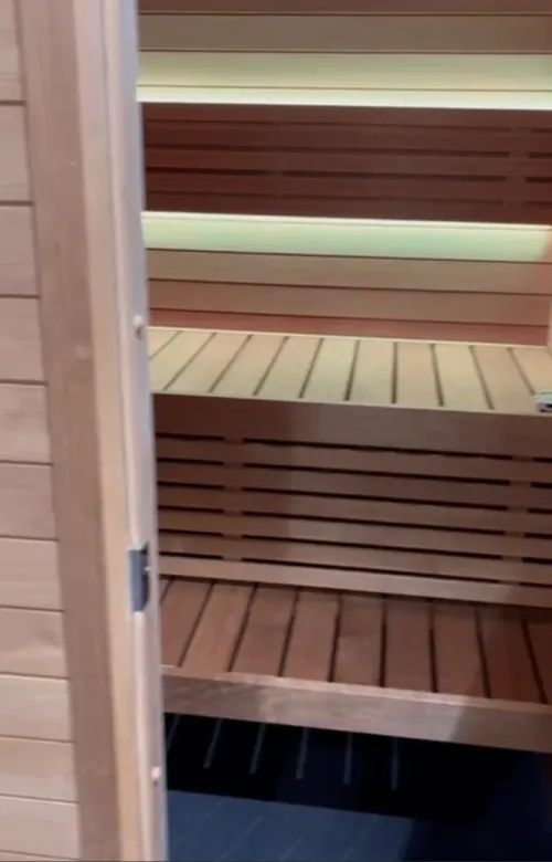 Le Sauna Harvia avec le bois . Aspen ,Abachi,thermoaspen,Thermoalder,pine , Spruce 