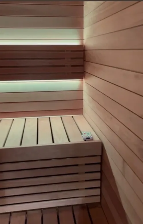Le Sauna Harvia avec le bois . Aspen ,Abachi,thermoaspen,Thermoalder,pine , Spruce 