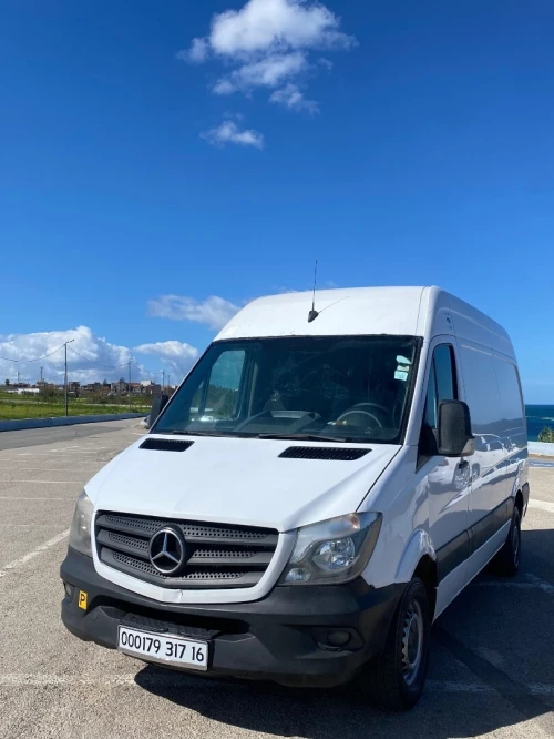 Mercedes Sprinter 2017 Surélevé chassis moyen