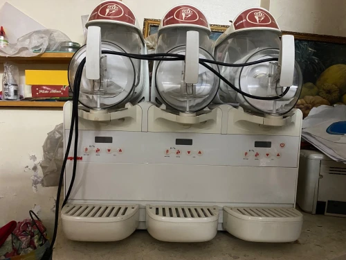 Machine a sorbet ugolini 
