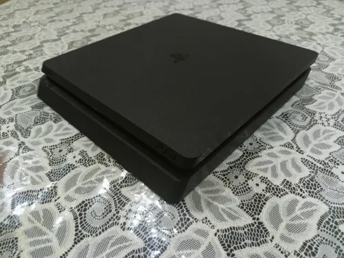 PlayStation 4 slim