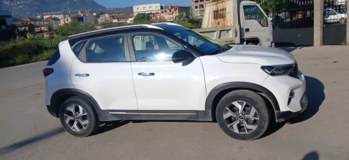 Kia Sonet  2022 