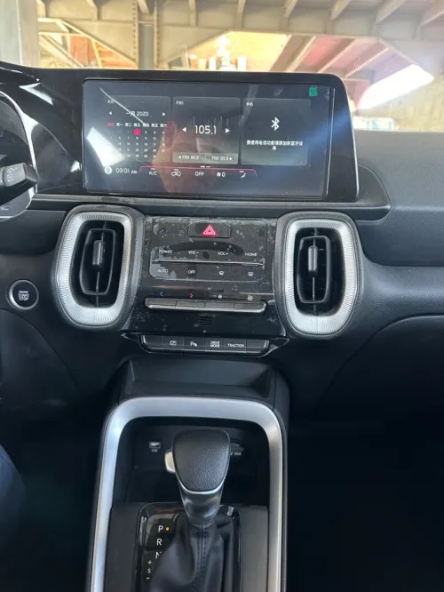 Kia Sonet  2025 Ful options