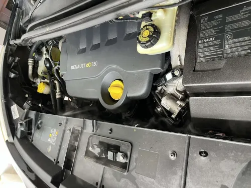 Renault Scenic 2013 Bosse