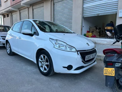 Peugeot 208 2015 Access