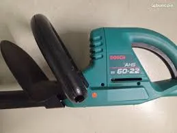 Taille haie Professionel Bosch AHS 6022