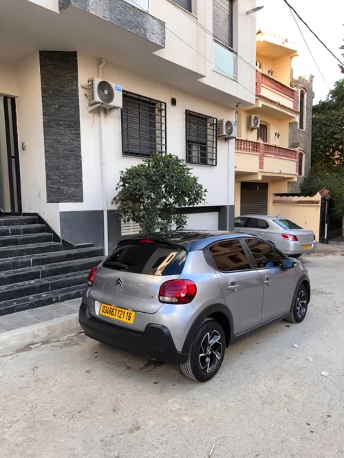 Location De Voiture كراء السيارات