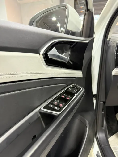Volkswagen Jetta 2025 Vs5