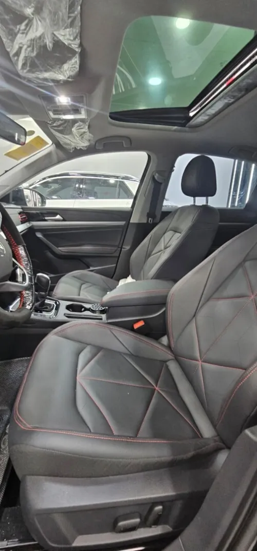 Volkswagen Lavida 2025 Starry sky 300 TSI