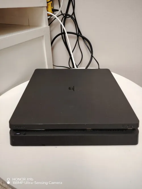 Ps4 slim 512ssd