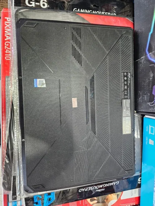ASUS TUF FX505GE/15.6" Full HD (1920 x 1080 pixels) 60HZ /Processeur : Intel Core i5-8300H/8GB/256 GB SSD/Carte Graphique : GTX 1050 Ti 4GB