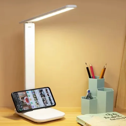 Lampe / Led de Bureau avec Contrôle Tactile à 3 niveaux (lumière chaude, lumière blanche, lumière naturelle)