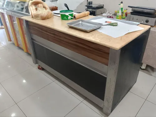 Table frigo