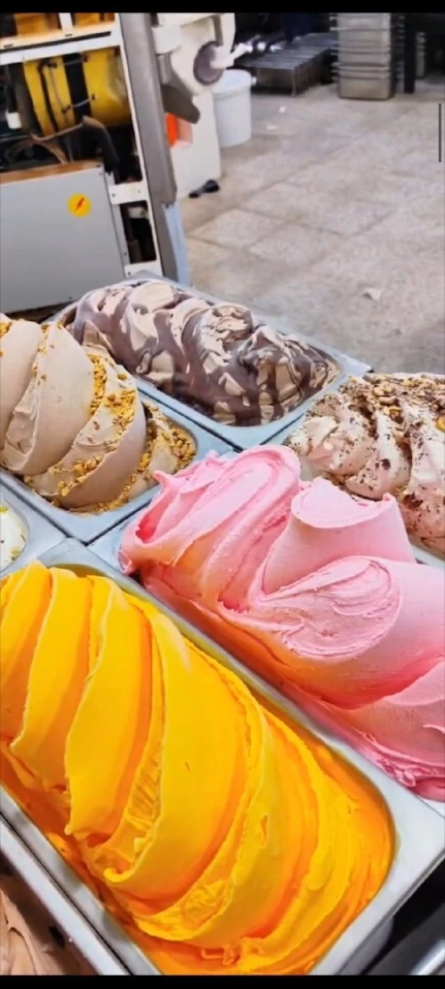 (ZANZOU GLACE GELATO ) MAISON DE FABRICATION ET VENTE EN GROS DE GLACE GELATO ITALIENNE(بيع مثلجات جيلاتو للمحلات)