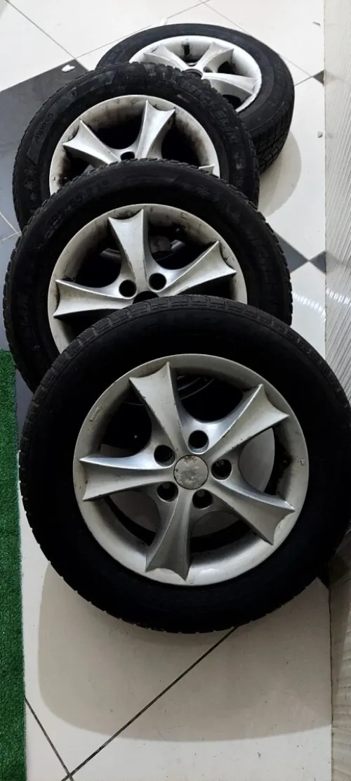 Pneus et jantes Volkswagen Touran 2005 195/65  R15