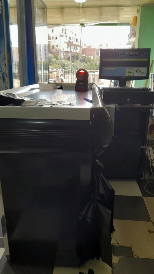EQUIPEMENT POUR  SUPERETTE