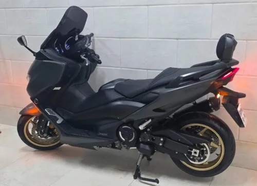YAMAHA Tmax 2021