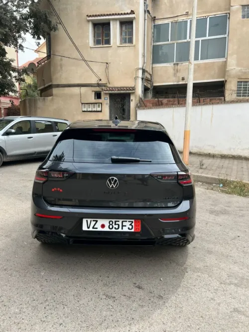 Volkswagen Golf 8 2025 R-Line