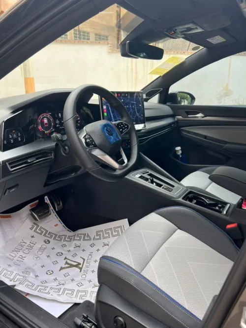 Volkswagen Golf 8 2025 R-Line